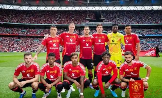 开云官方：据内部人士透露，曼联加入竞争，这家欧洲豪门希望在球员参加完12场职业比赛后签下他。